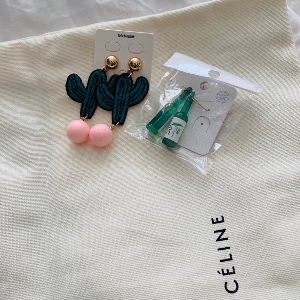 50%off Today only 
Two set of cute earrings